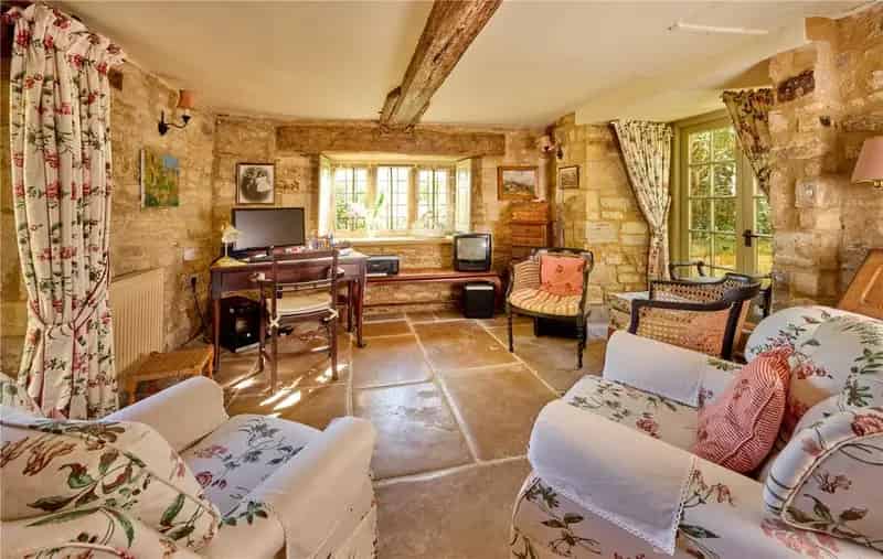 10 Bedroom Grade II Listed House for Sale in Blockley Cotswolds