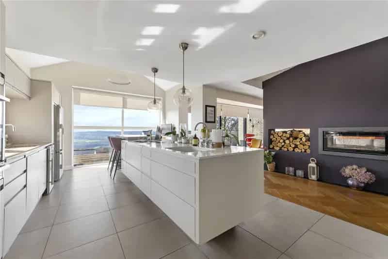 Stunning Family Home in Rawdon with Cinema Room and South-Facing Garden