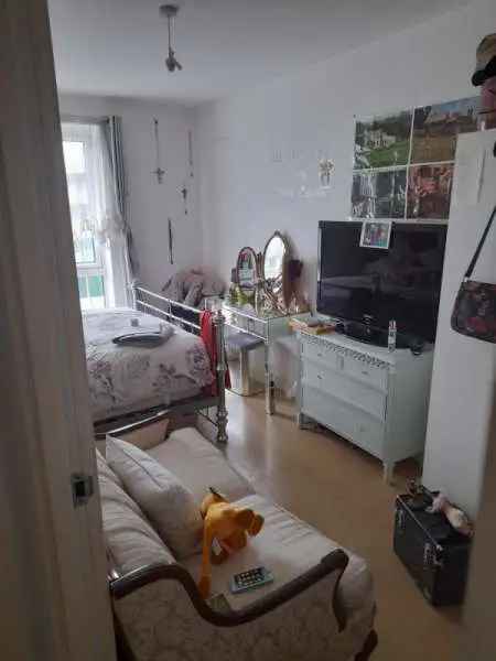 Flat For Rent in London, England