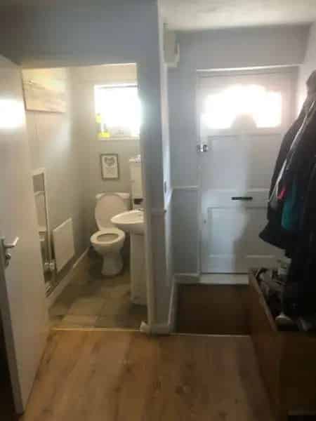Large 3 Bedroom House with Driveway and Garden