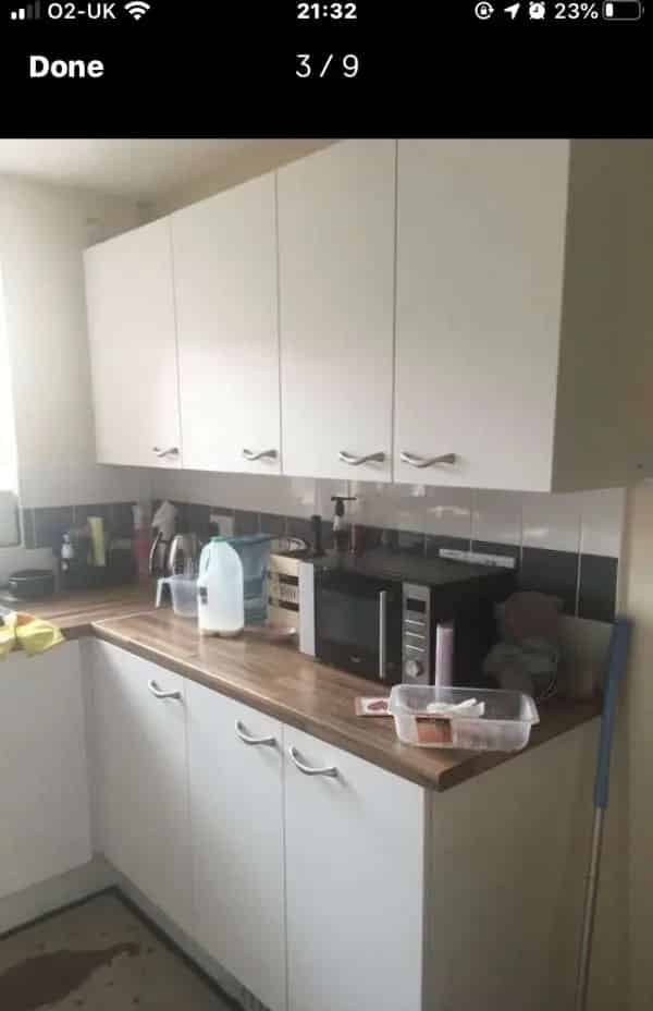 3 Bed Mid Terrace House Wrexham Near Amenities