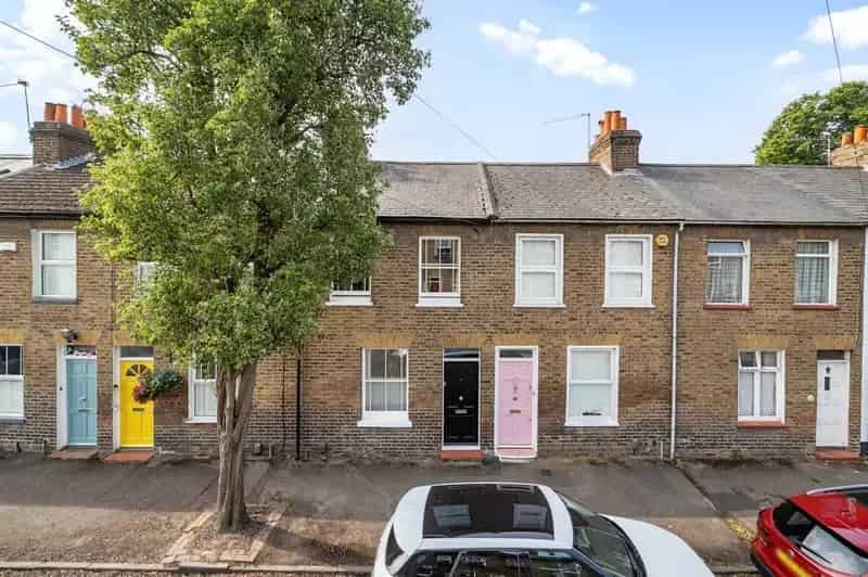 2 Bedroom Teraced House for Sale Windsor Town Centre