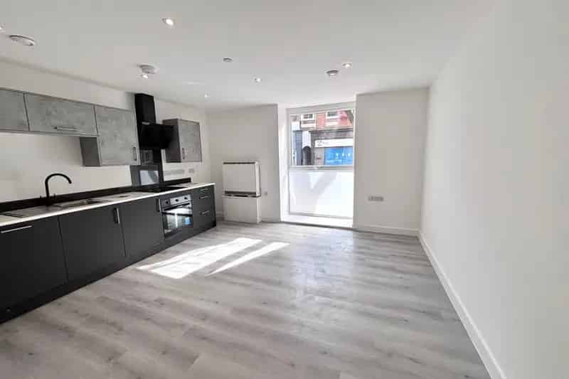 Brand New 1-Bedroom Apartment Hull City Centre