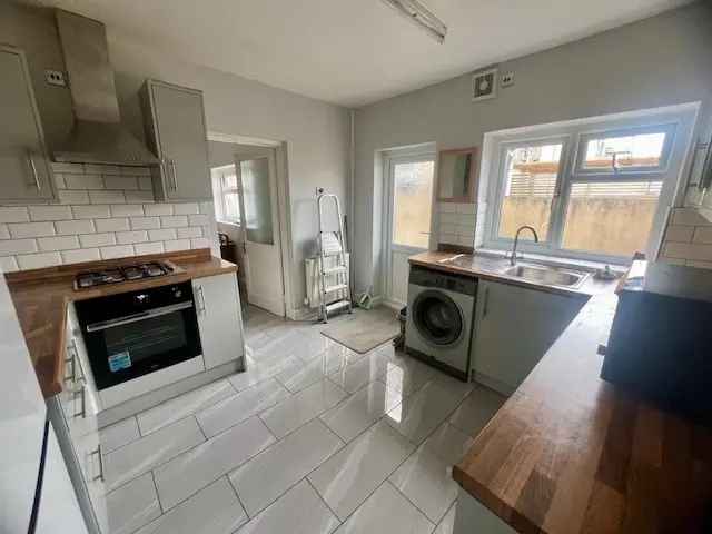 Double Room City Centre Cardiff Roomshare