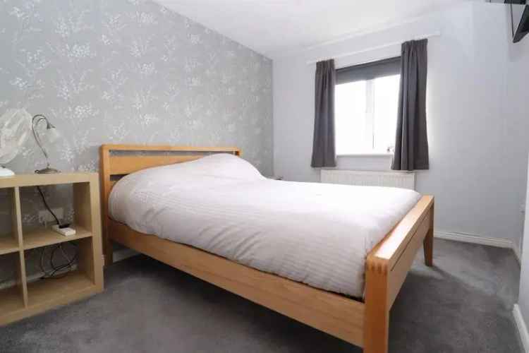 2 Bedroom Semi Detached House To Rent