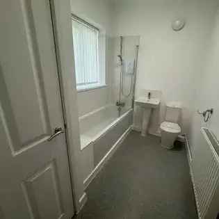 2 Bed House Manchester City Centre Refurbished