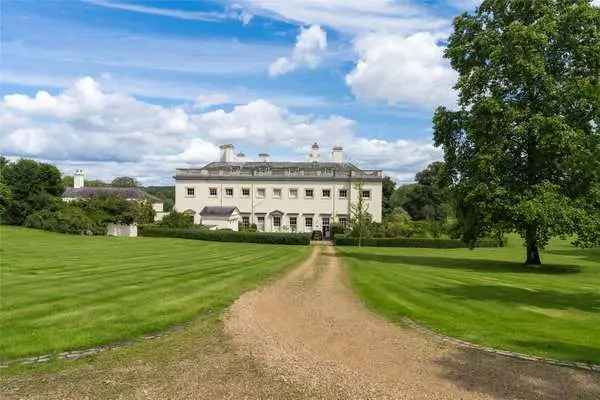 Shardeloes, Missenden Road, Amersham, Buckinghamshire, HP7 0RL | Property for sale | Savills