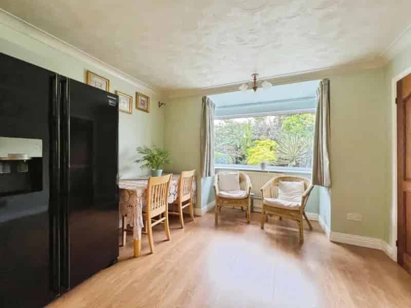 3 Bed Detached House For Sale