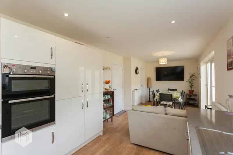 4 Bedroom Detached House for Sale in The Meadows