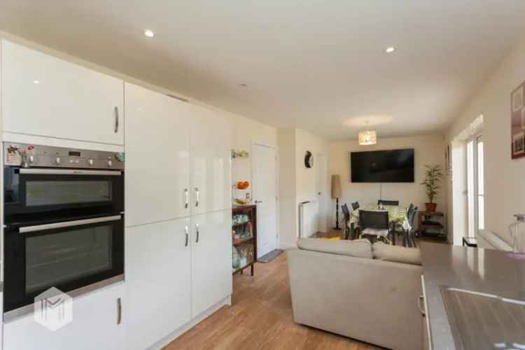4 Bedroom Detached House for Sale in The Meadows