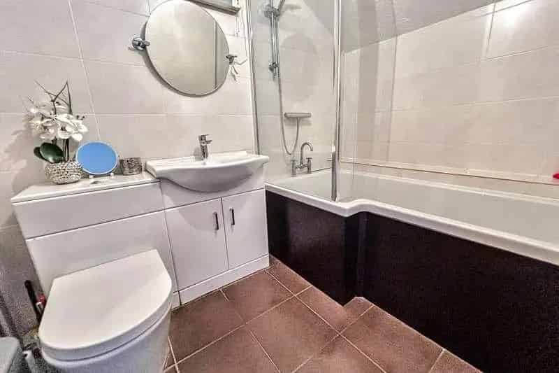 4 Bed House for Sale Spacious Family Home in Village Location