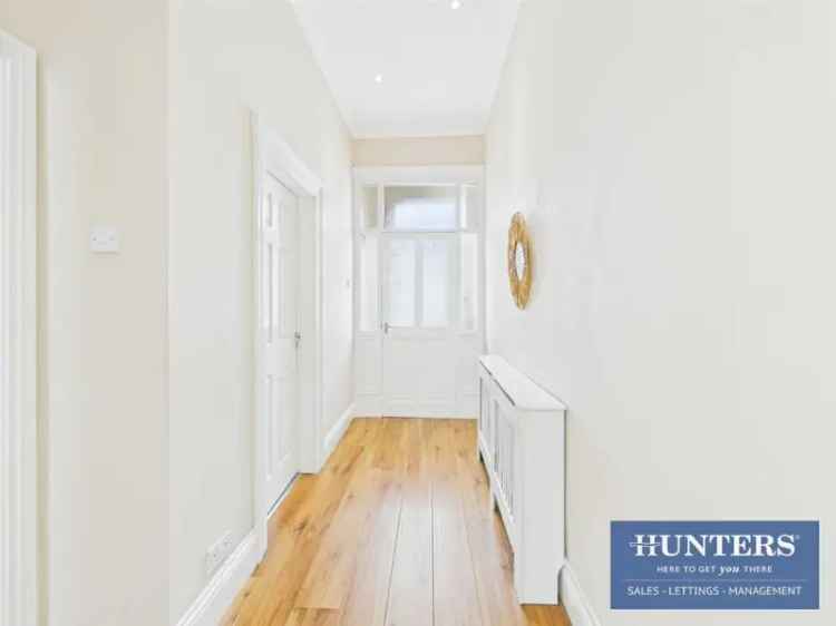 2 bedroom House
 For Sale 
Total Size: 723 SQ FT