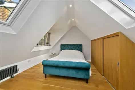 1 Room House 92m² near Richmond Park London