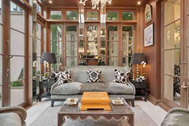 Town house for sale in Hanover Terrace, Regent's Park, London NW1, United Kingdom