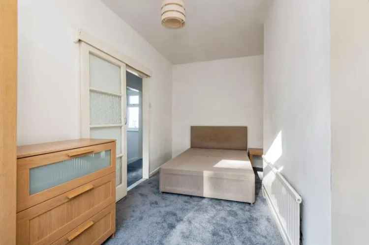 Cosy One Bedroom Home Huddersfield Near Town Centre