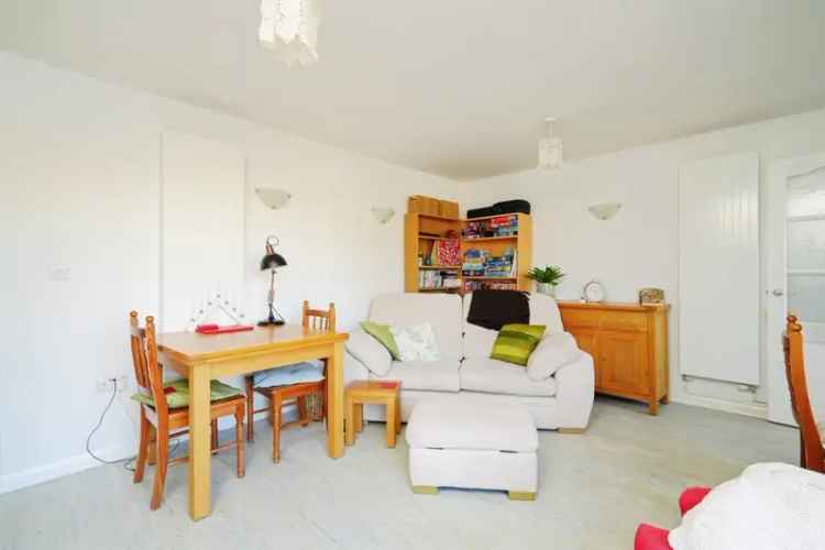 Semi Detached Bungalow Didcot 3 Bedrooms Modern Kitchen Wheelchair Adaptable