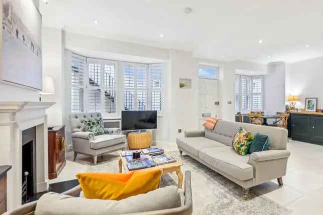 Detached house to rent in Holly Mews, London SW10