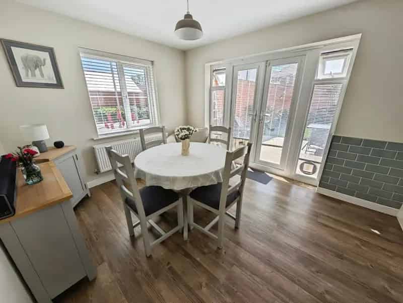 4 Bedroom Detached House For Sale in Wickwar