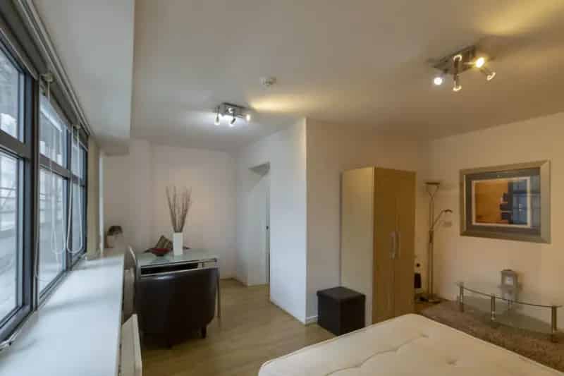 1 Bedroom Flat To Rent Available Now