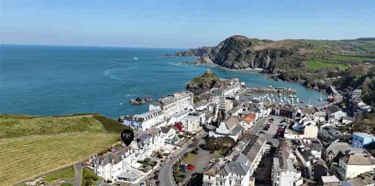 5 Bedroom Period Coastal Home for Sale