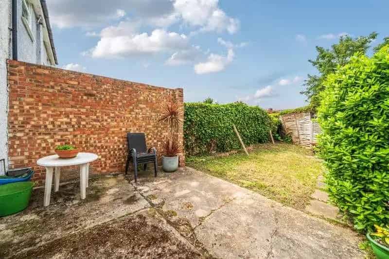 4 Bed Semi-Detached House for Sale