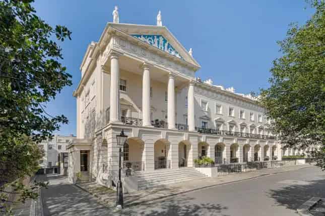 6 Bedroom Regent's Park House with Mews