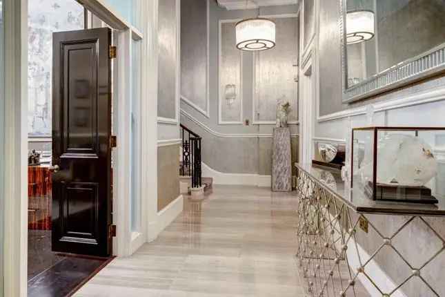 Town house for sale in Hanover Terrace, Regent's Park, London NW1, United Kingdom