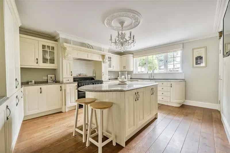 5 Bed Grade II Listed House for Sale Portchester Castle Views