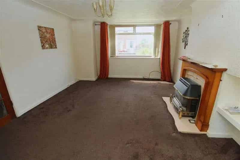 4 Bed Semi-Detached House for Sale in Aintree Village