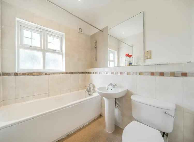 Family Home in Muswell Hill Four Bedroom Terraced House
