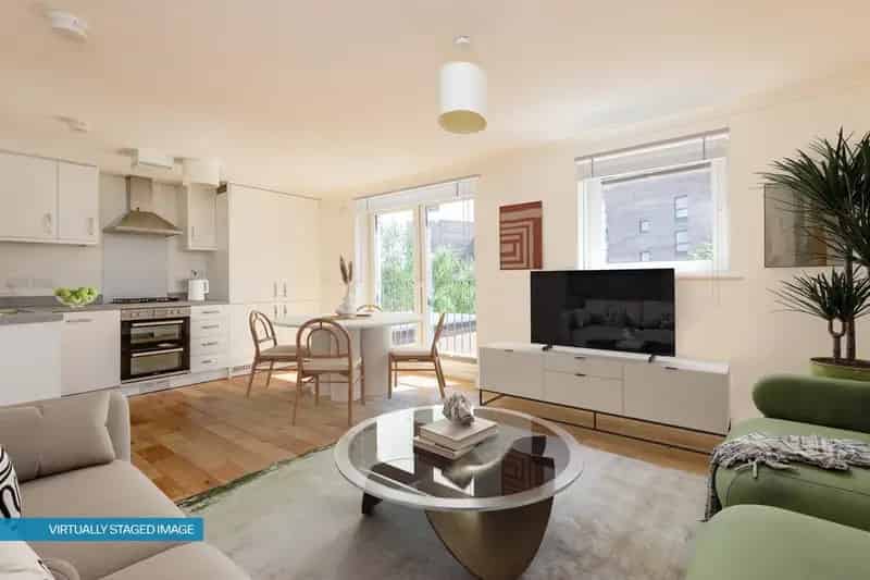 3 Bedroom Flat for Sale in Portobello, Edinburgh