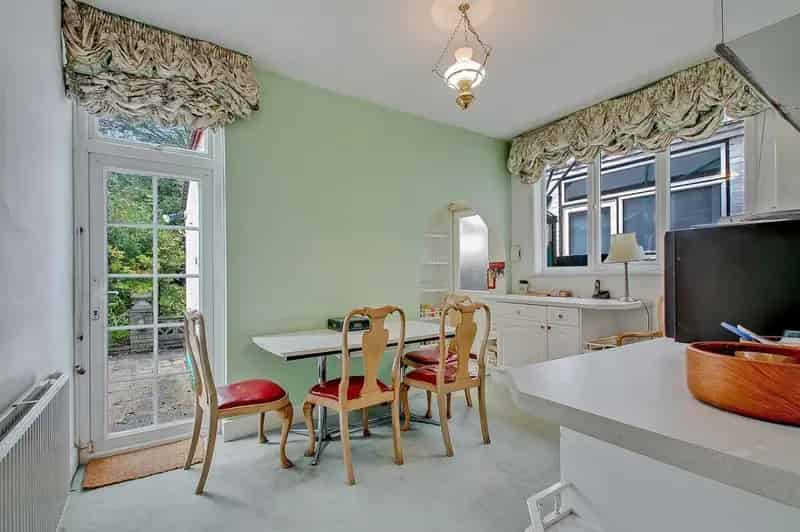 4 Bed Detached House Near Hendon Central