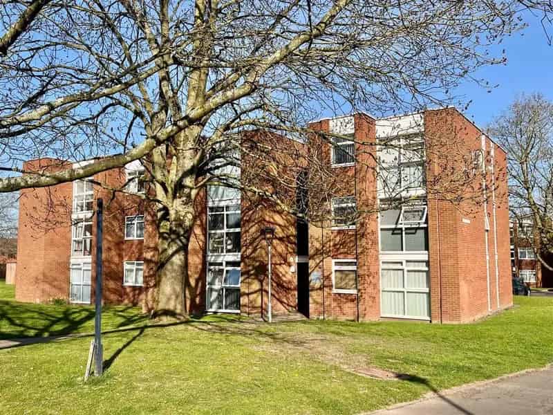 2 Bedroom Flat for Sale