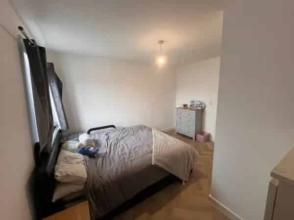 Flat For Rent , Crowthorne, England