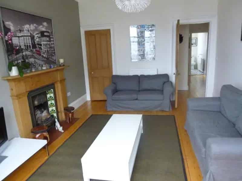 2 Bedroom Flat to Rent in Edinburgh