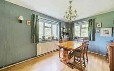 4 Bed Detached House with Annexe and Paddock