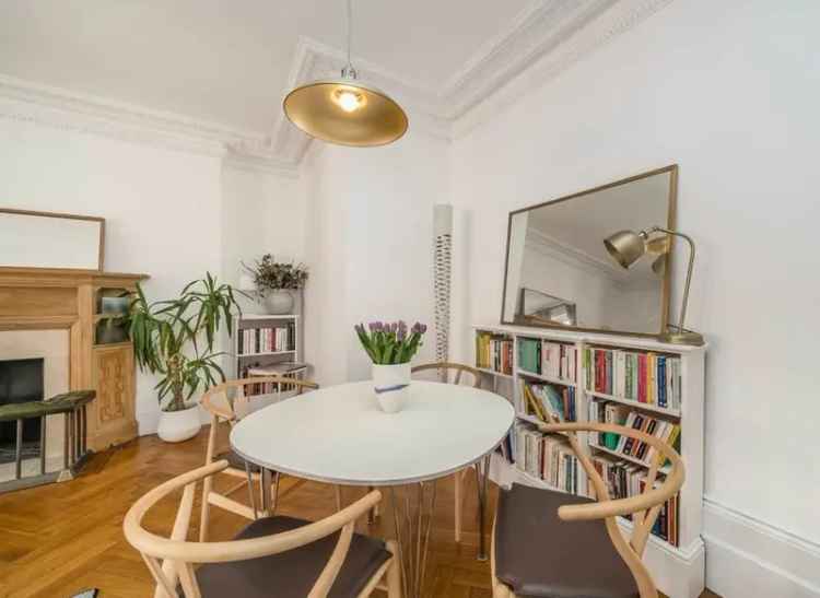 Four Double Bedroom Apartment near Victoria Station Westminster