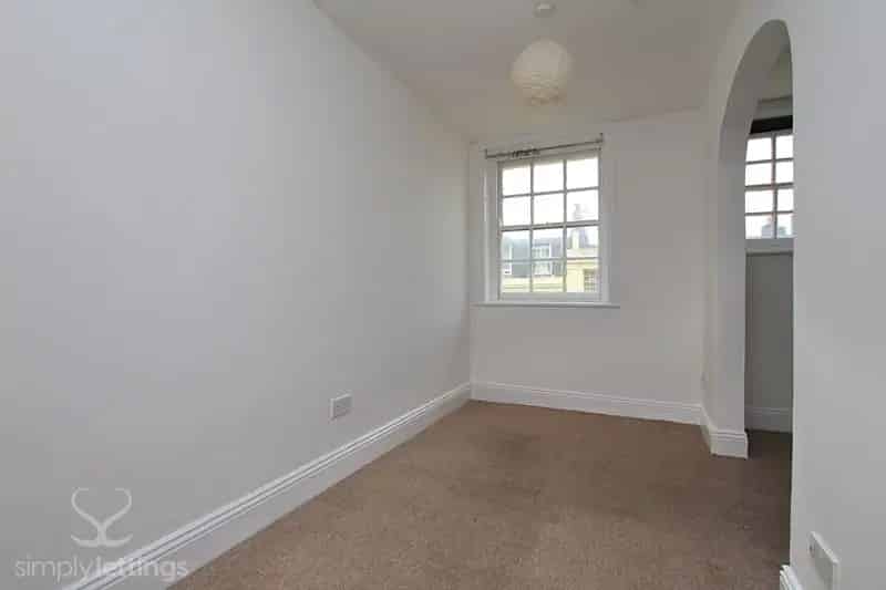 0 Bedroom Flat House to Rent in Brighton