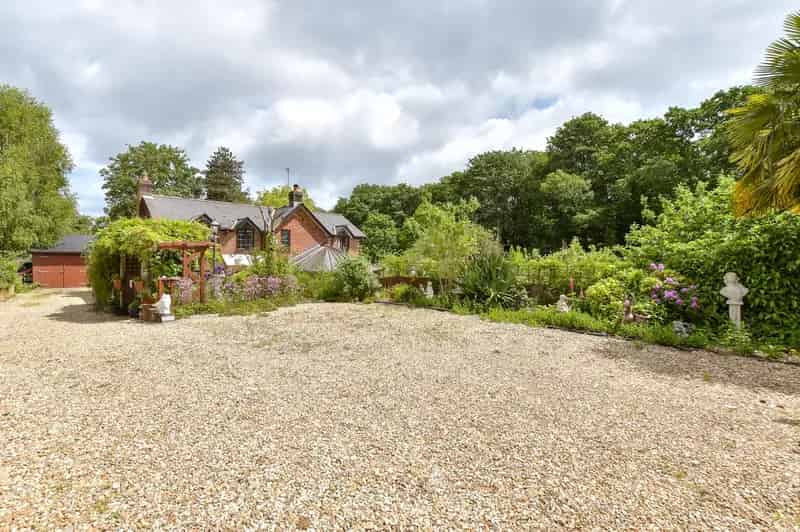 4 Bedroom Detached House Newchurch Isle of Wight