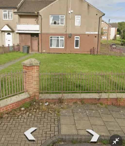 Two Bedroom Flat with Two Gardens and Ample Storage