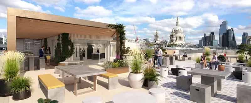 160 QVS: Refurbished Office Space in London's Financial District