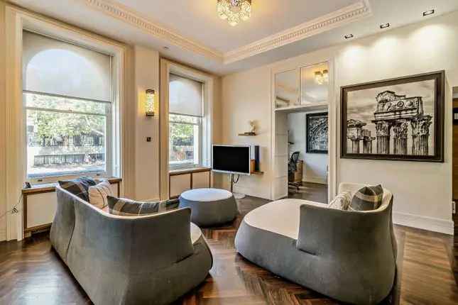 Flat to rent in Rutland Gate, London SW7