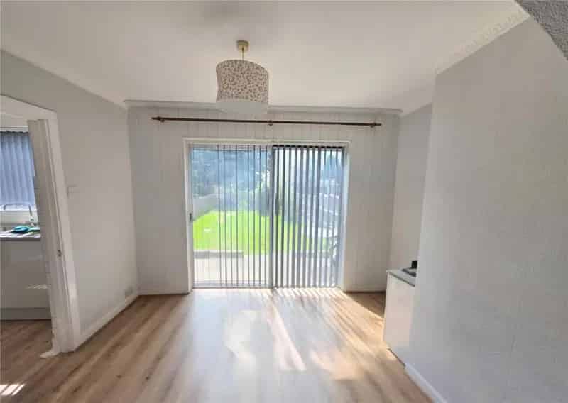 3 Bedroom Semi-Detached House Birmingham