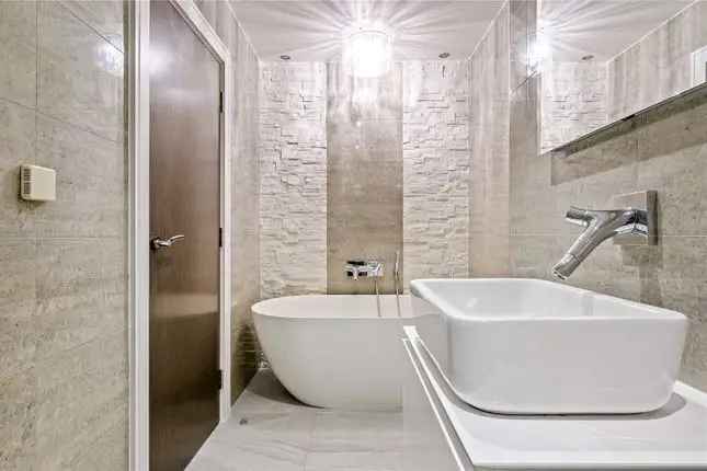Modern 4-Bedroom House for Sale in Shoreditch E1