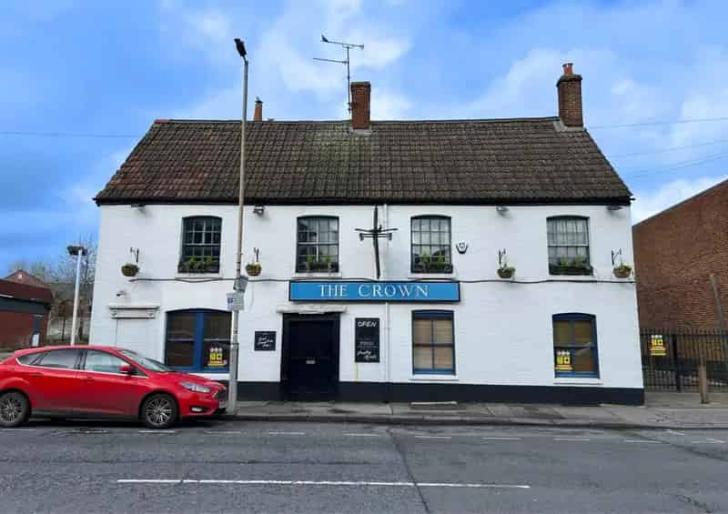 Devizes Pub To Let - 3 Bed Accommodation & Large Garden