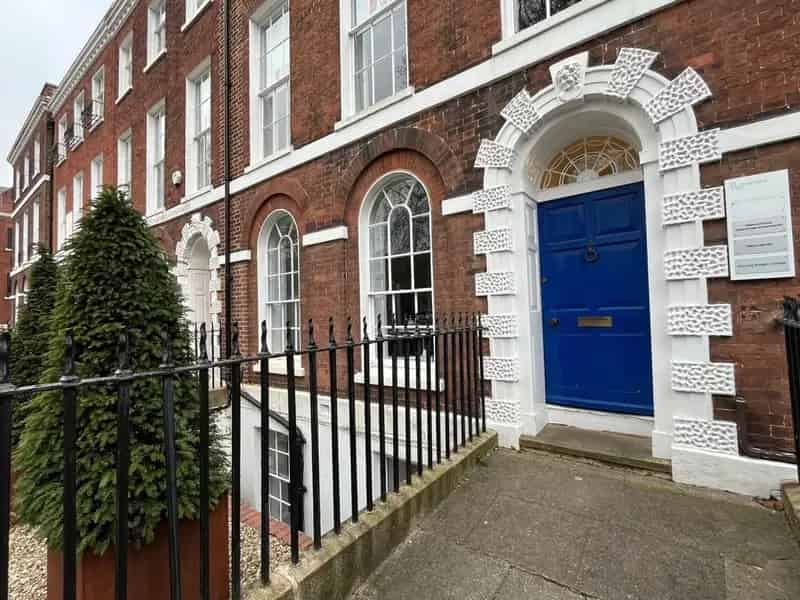 City Centre Office Space 23 Desks Available Immediately