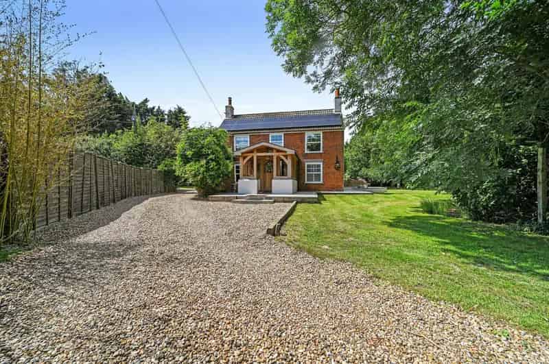 Farm House for Sale 3 Bedrooms The Green Tendring