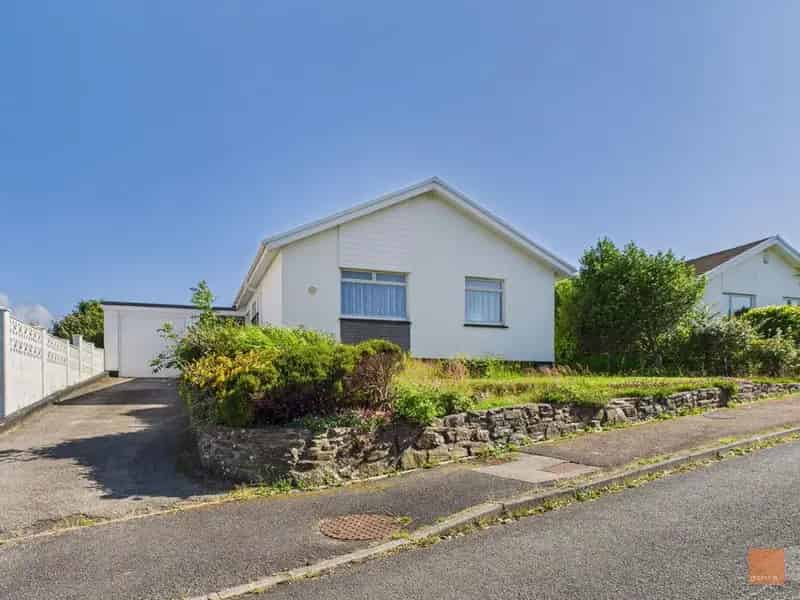 4 Bedroom Detached Bungalow for Sale