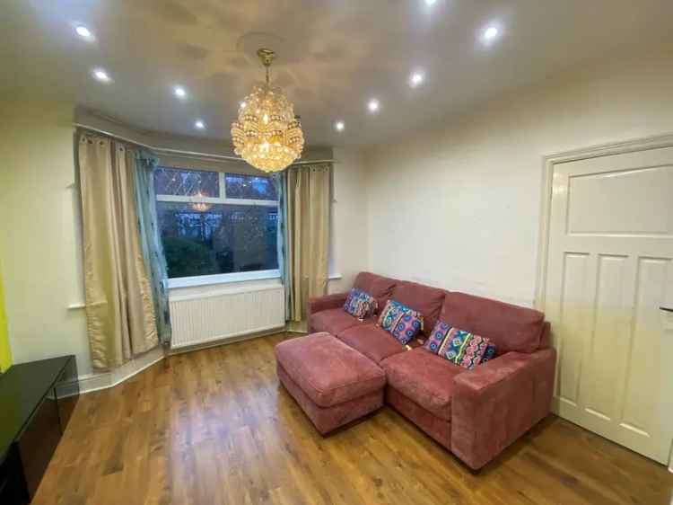 Three Bedroom Semi-Detached House Near Park Road Primary School