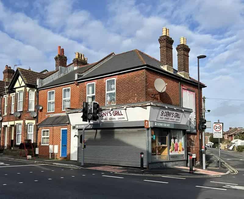 Commercial Premises with Tenant  High Visibility Location